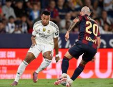 姆巴(bā)珮(pèi)神奇(qí)进球，居莱尔大师级助攻辅佐