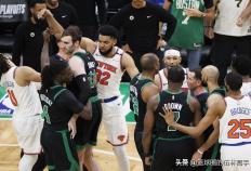 新的交易(yì)提案帮助凯尔特人队以极高的价格收购多曼塔斯(sī)·萨博尼斯(sī)