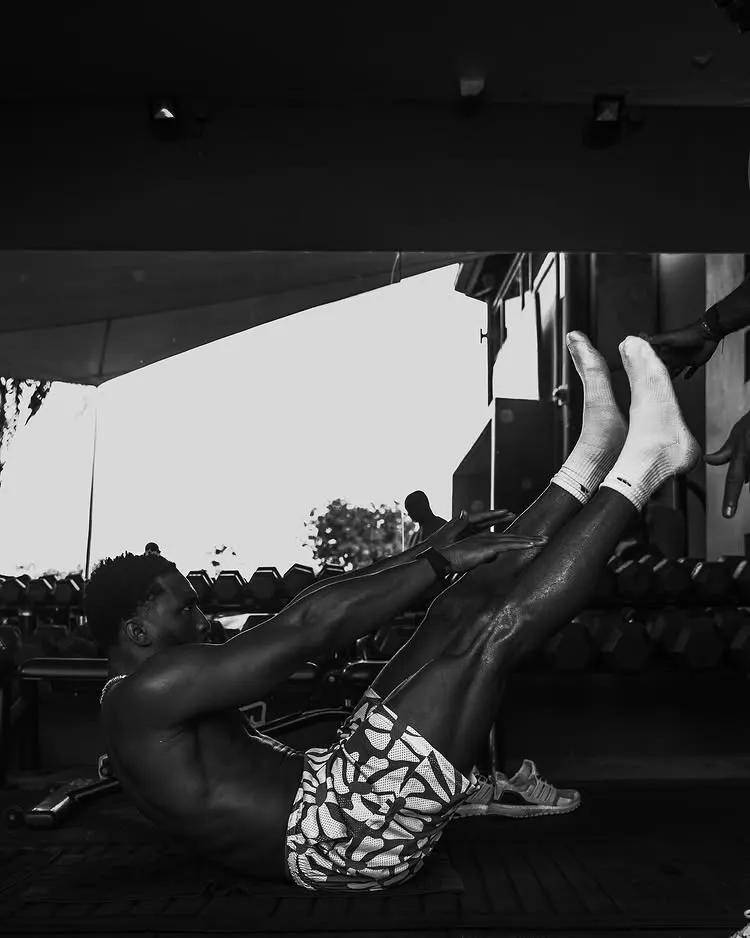 生涯首次一阵!多诺万-米(mǐ)切尔ins晒出训练和(hé)休闲照