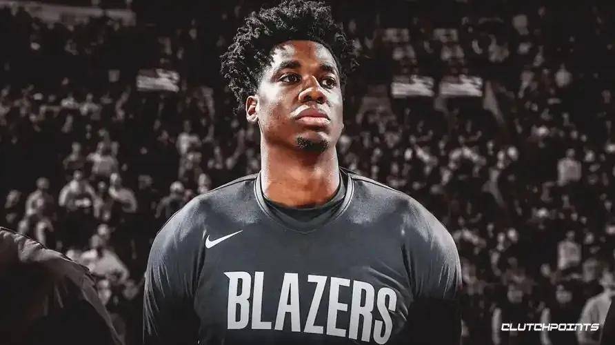 炸裂!有望(wàng)加盟上海队!NBA盖帽王联手张镇麟