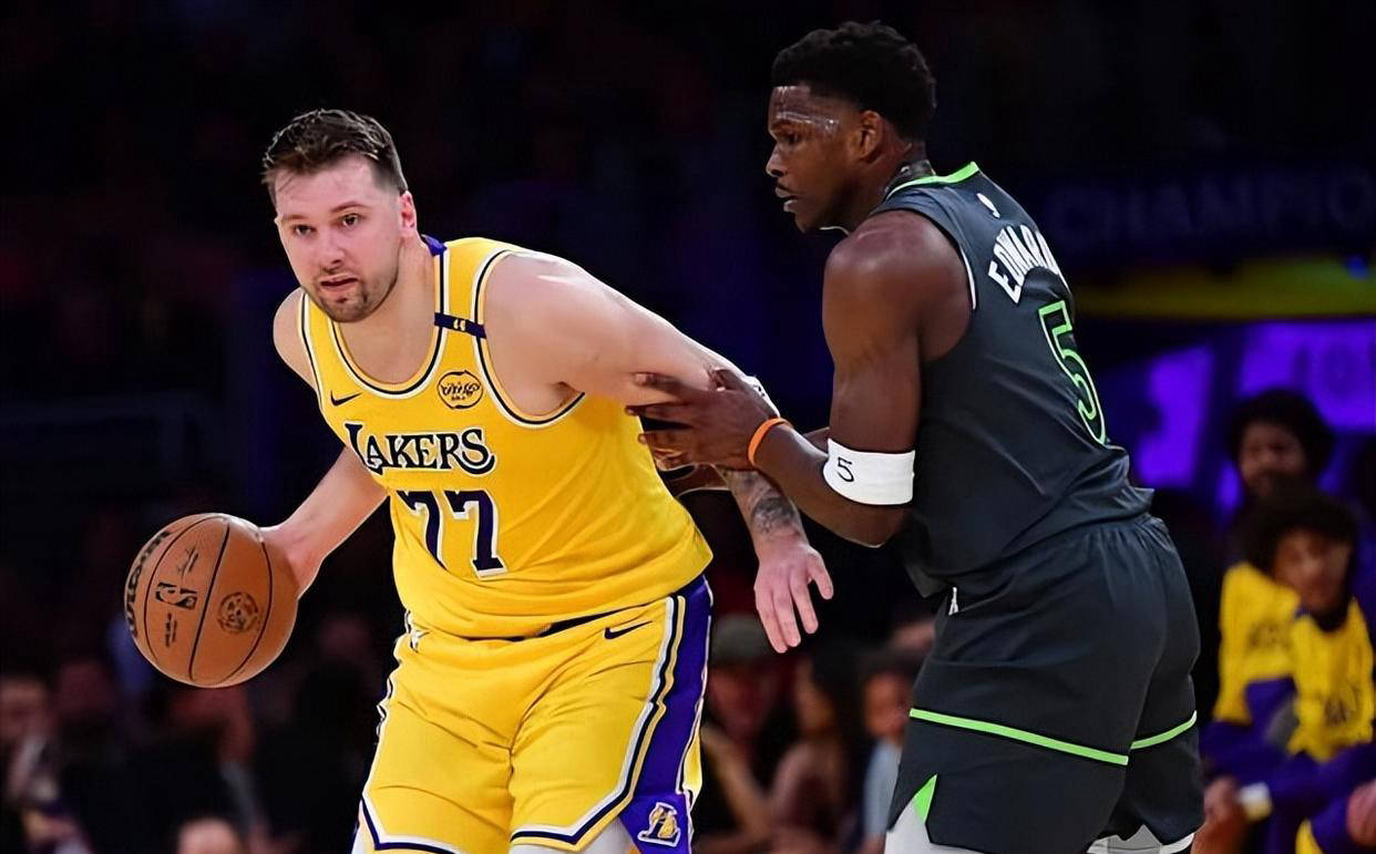 NBA现役生涯场均25+得分球员一(yī)览