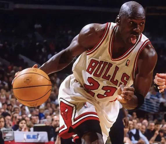 NBA这5位铁人(rén)伤病难以侵擾(rǎo),超越伤病成就传奇