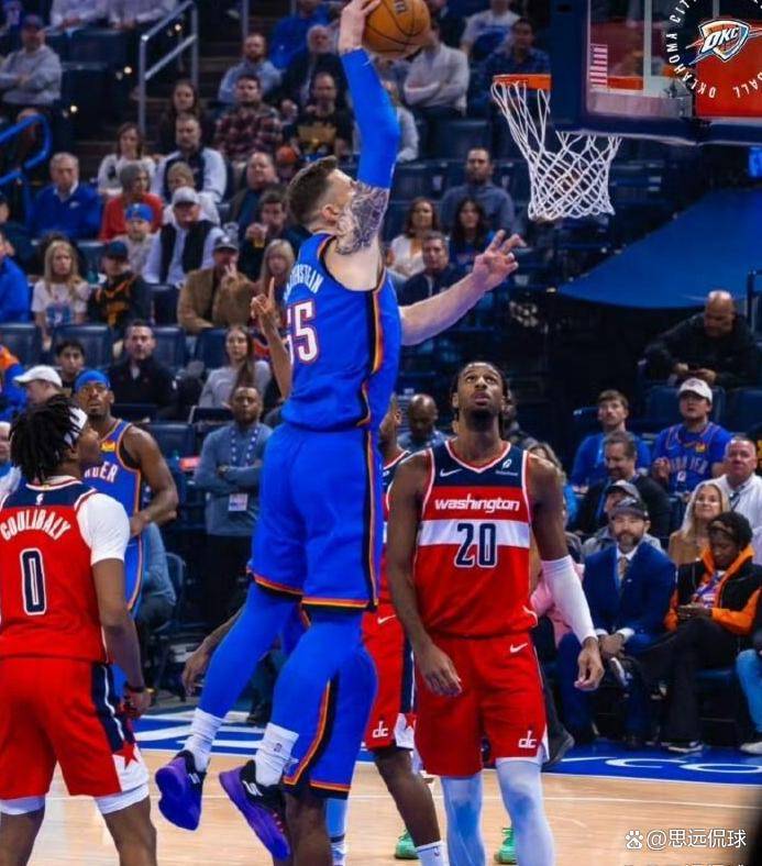 雷霆6连胜，马刺5连胜，雄鹿(lù)打败勇士，NBA东西部最新排(pái)名揭晓