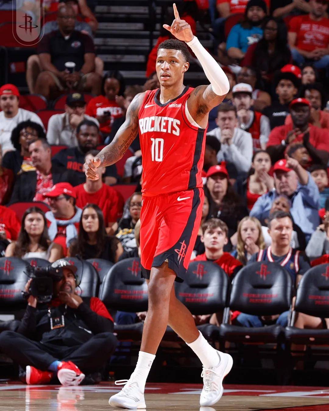 场均127.8分！NBA最强进攻！火箭沖(chōng)击总冠军