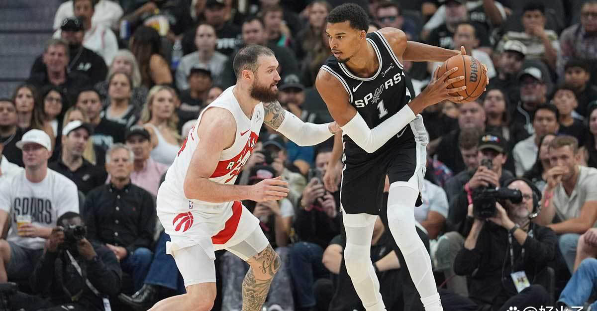 比尔·西矇(méng)斯认为圣安(ān)东尼奥马刺队与火箭队實(shí)力相当