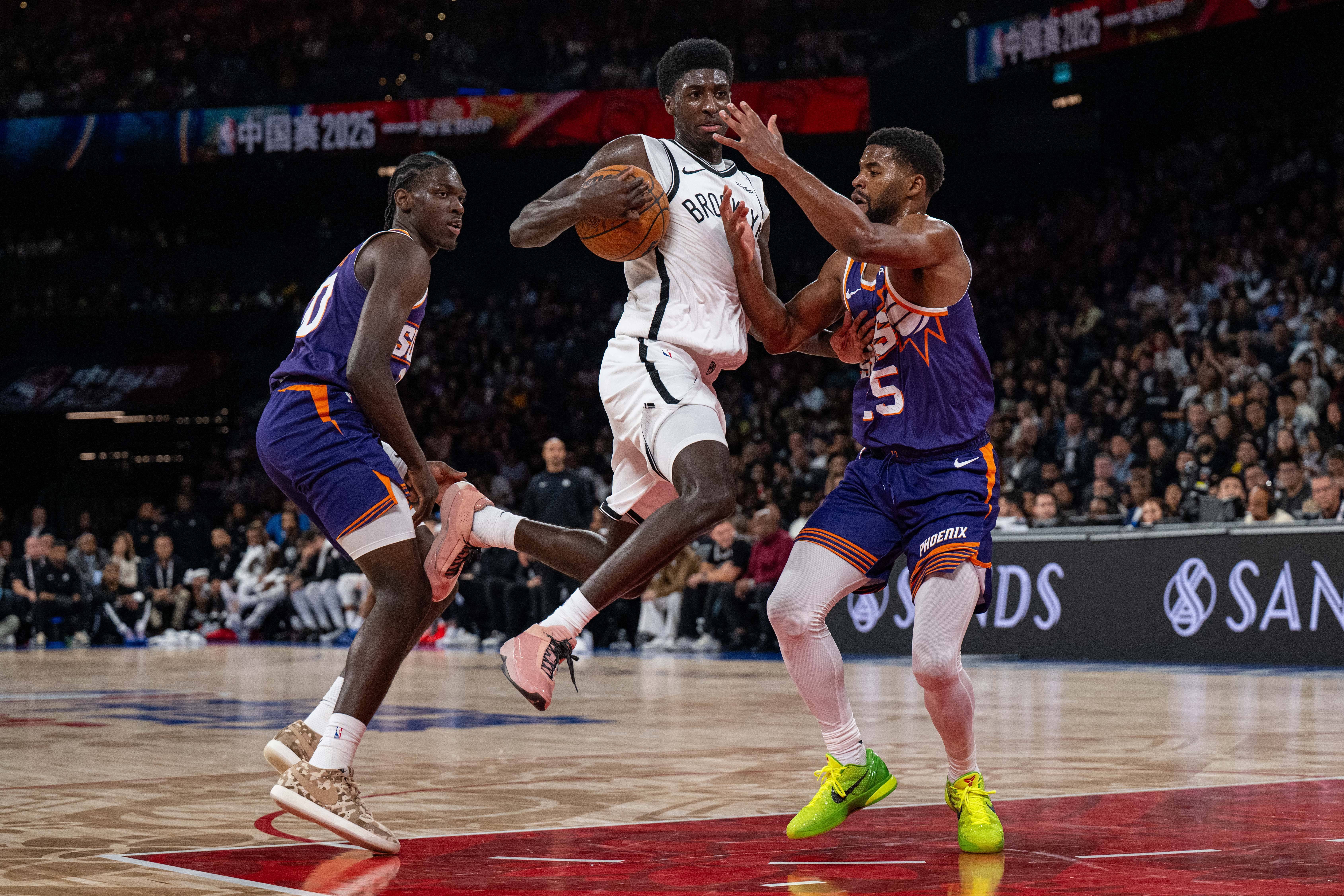 (体育)籃(lán)球——NBA季前(qián)赛:太阳胜籃(lán)网