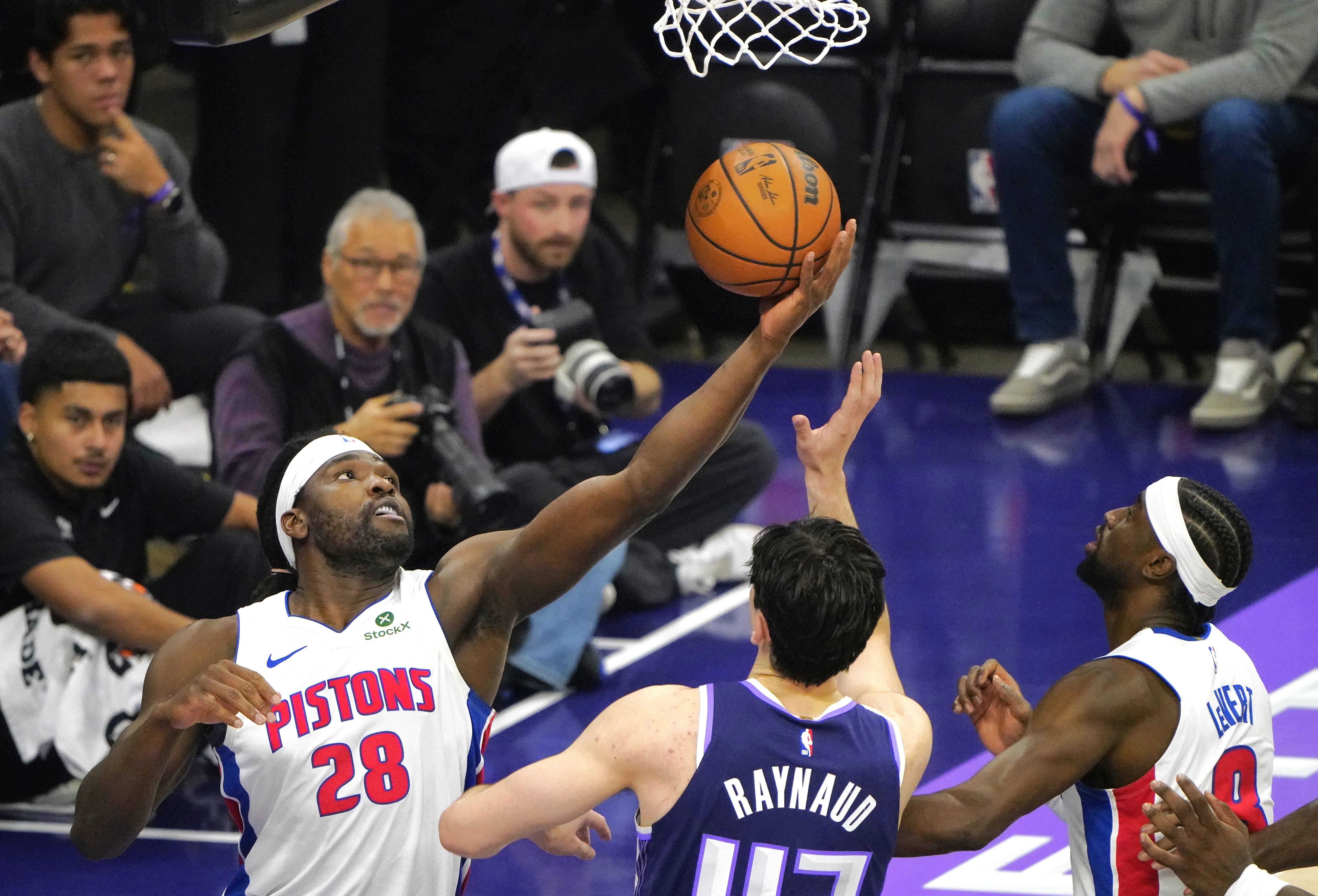 （体育）篮球——NBA常规赛：国王不敌活(huó)塞