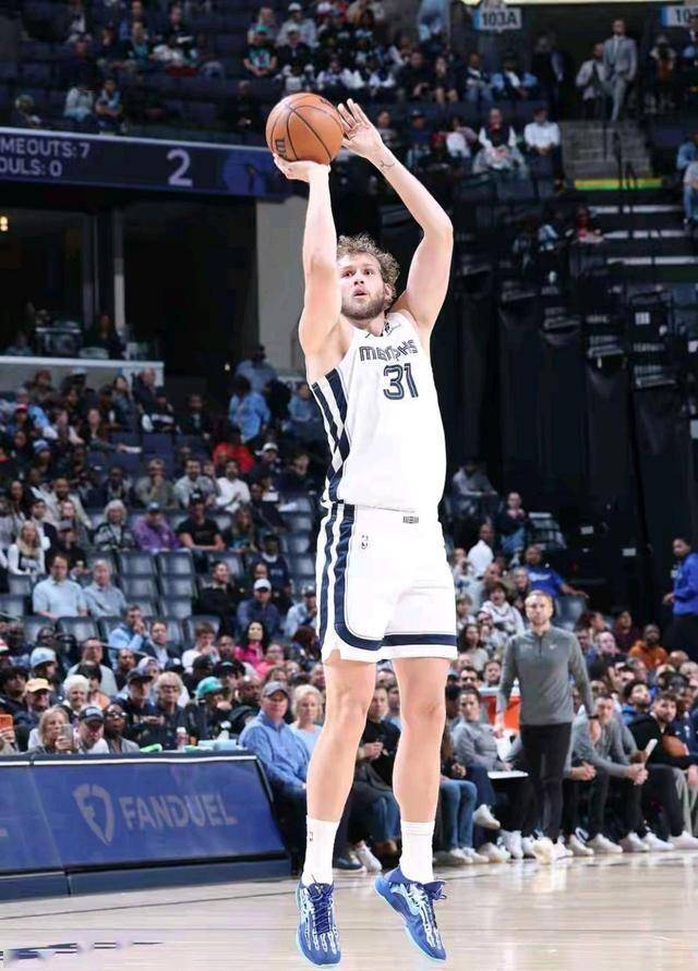 蘭(lán)代尔26分(fēn)10板2助 NBA灰熊115-125掘(jué)金 贾马尔-穆雷29分(fēn)